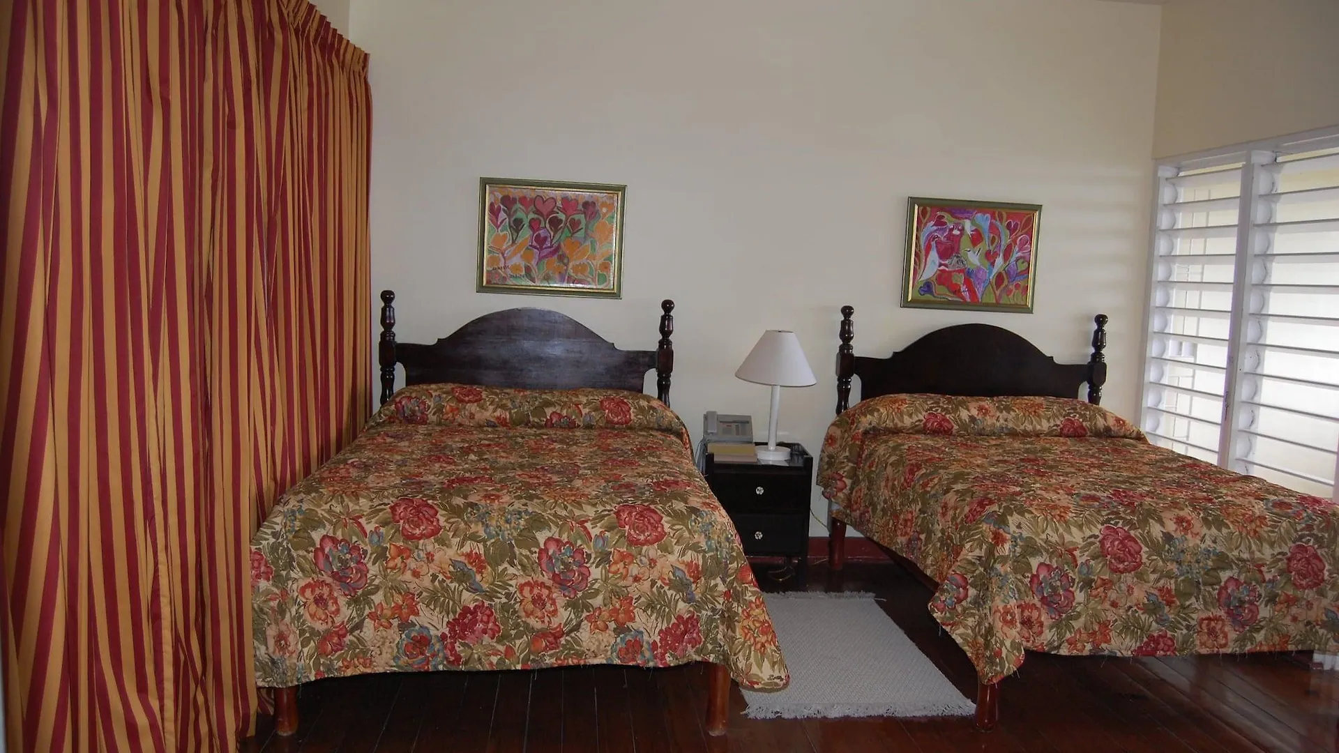 Hotel Inn At Shaw Park Gardens & Waterfalls Ocho Rios