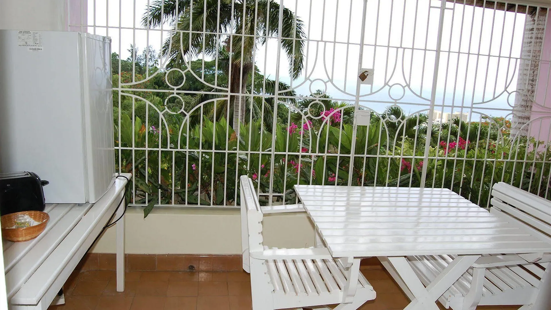 Inn At Shaw Park Gardens & Waterfalls Ocho Rios Hotel